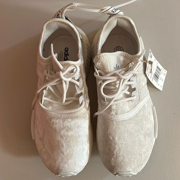 ❤️ADIDAS ORIGINALS NMD R1 W Sneakers - Picture 1 of 17